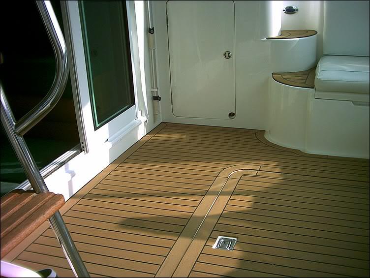 389048_220543728067885_825437883_n-1-1 Azimuth 42 Beautiful Marine Floor